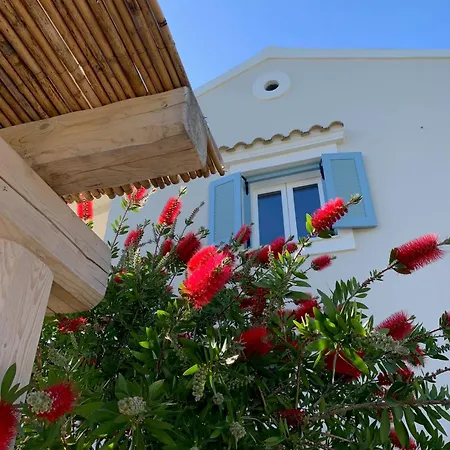 Holiday home Decavos House