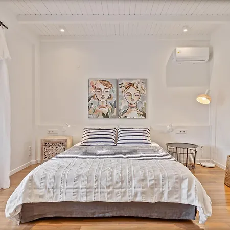 Holiday home Decavos House Liapades