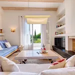 펜션 Decavos House