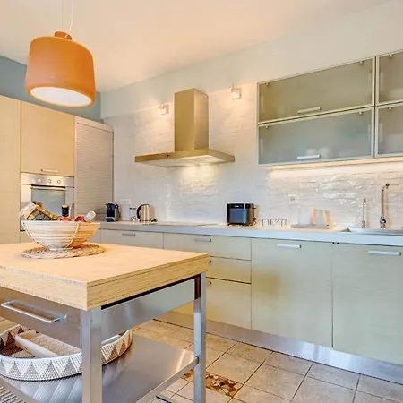 Decavos House Holiday home *