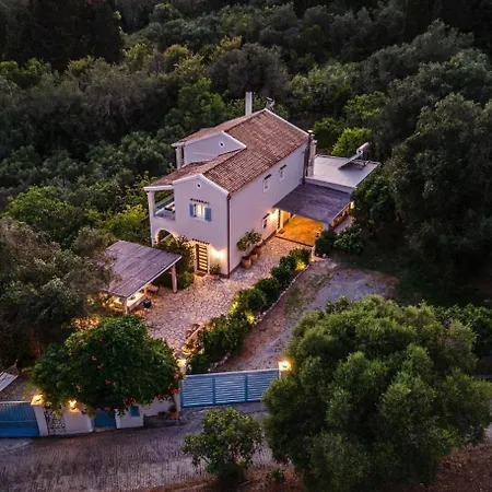 Decavos House Ferienhaus