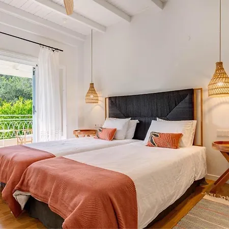 Decavos House Ferienhaus Liapades